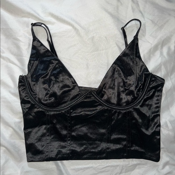 Crop top - Picture 1 of 1